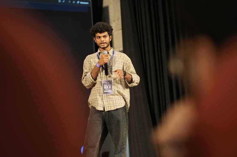 Pitching ISMIGS on stage at India's Largest Gen AI Buildathon